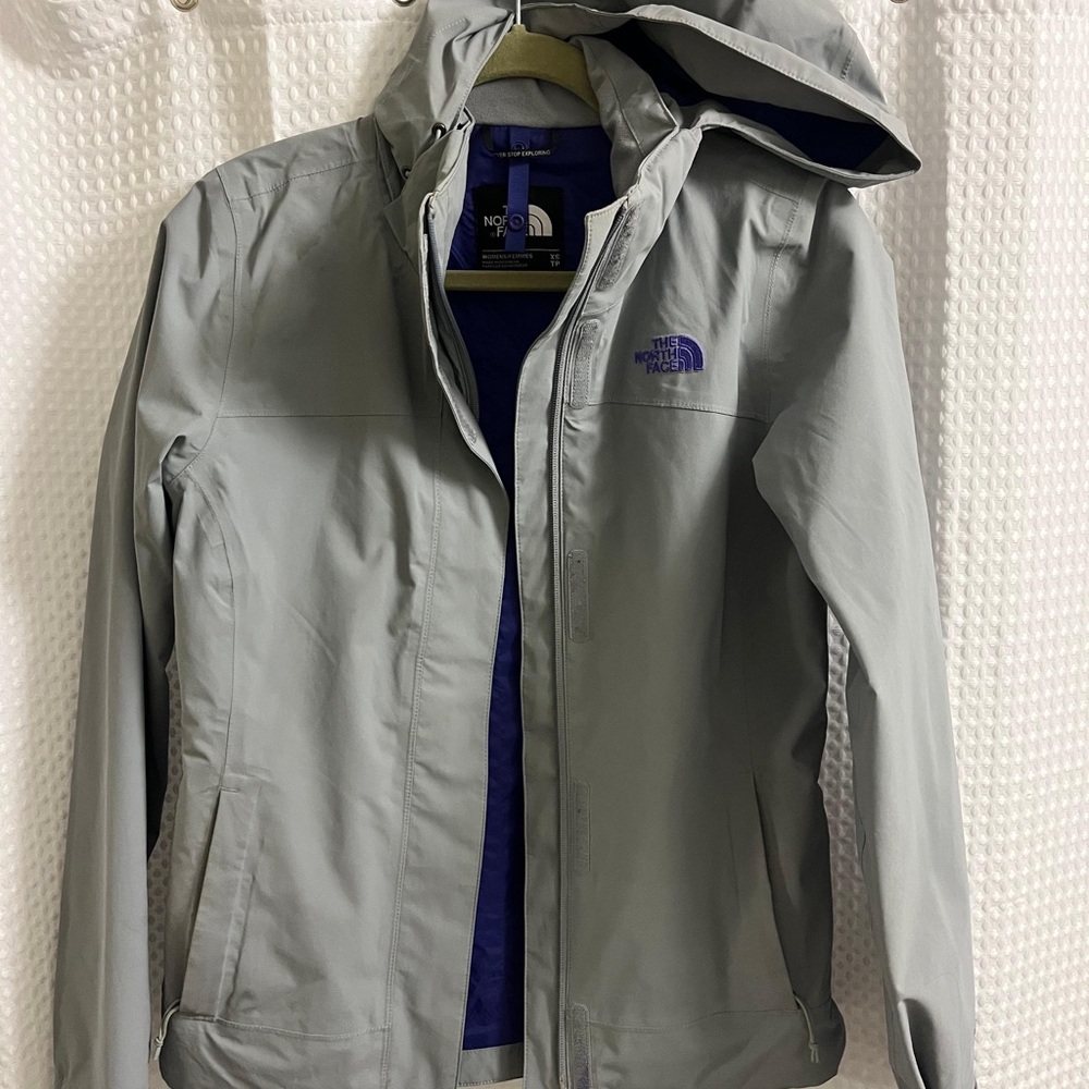 The North Face Women’s XS Light Gray Raincoat with Purple Puffer Jacket